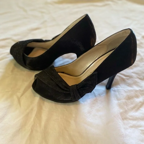 Caparros Black Heels (Size 7) (never worn) - Picture 3 of 3